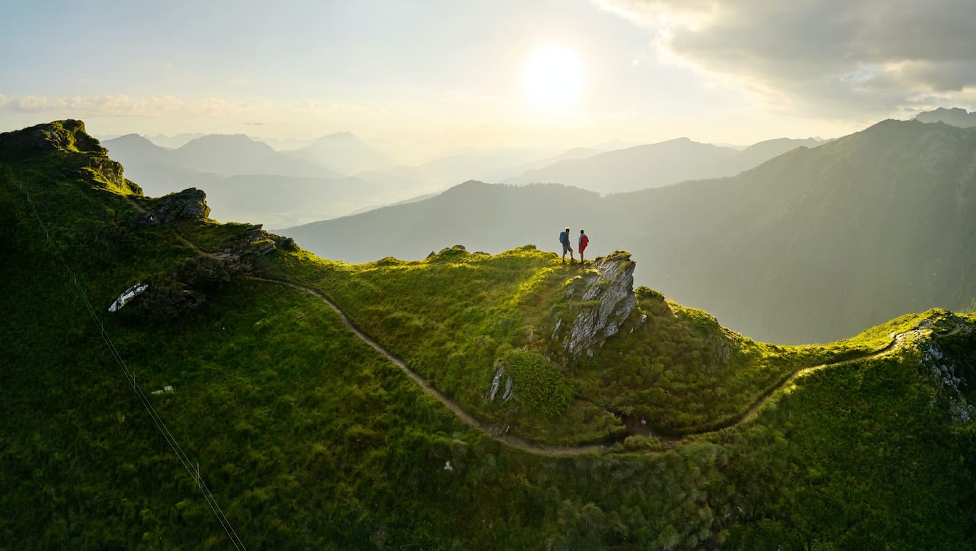 Die besten Aussichten hat man von ganz oben - Wandern in der Region Schladming-Dachstein.