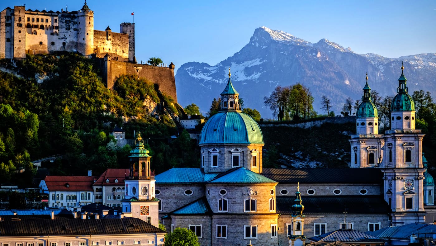 Hohensalzburg: Blick in die Berge aus Salzburg-Stadt