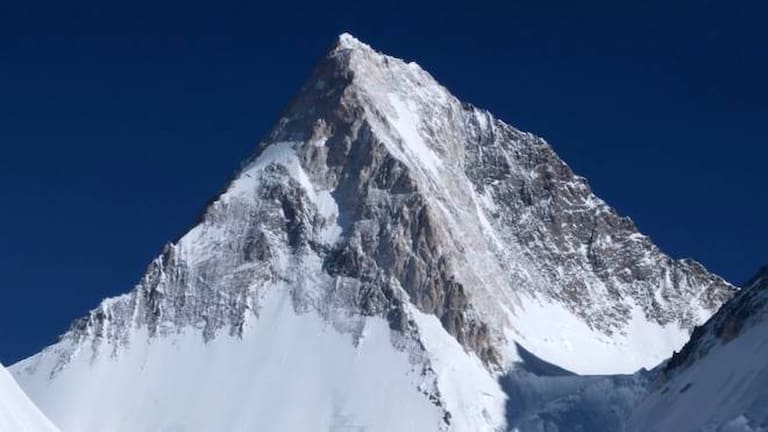 Der Gasherbrum IV im Karakorum, von Südsüdosten