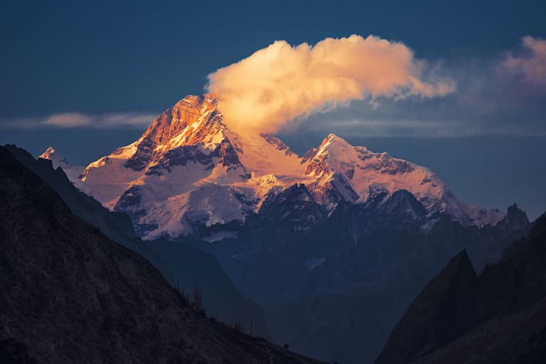 Der Masherbrum im Karakorum (Pakistan), von Ostsüdosten