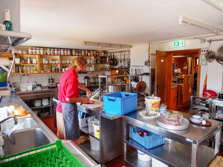 Die „Großküche“ auf der Steinseehütte