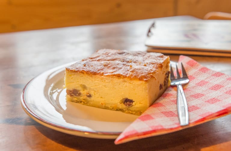 Topfenkuchen von der Ennser Hütte