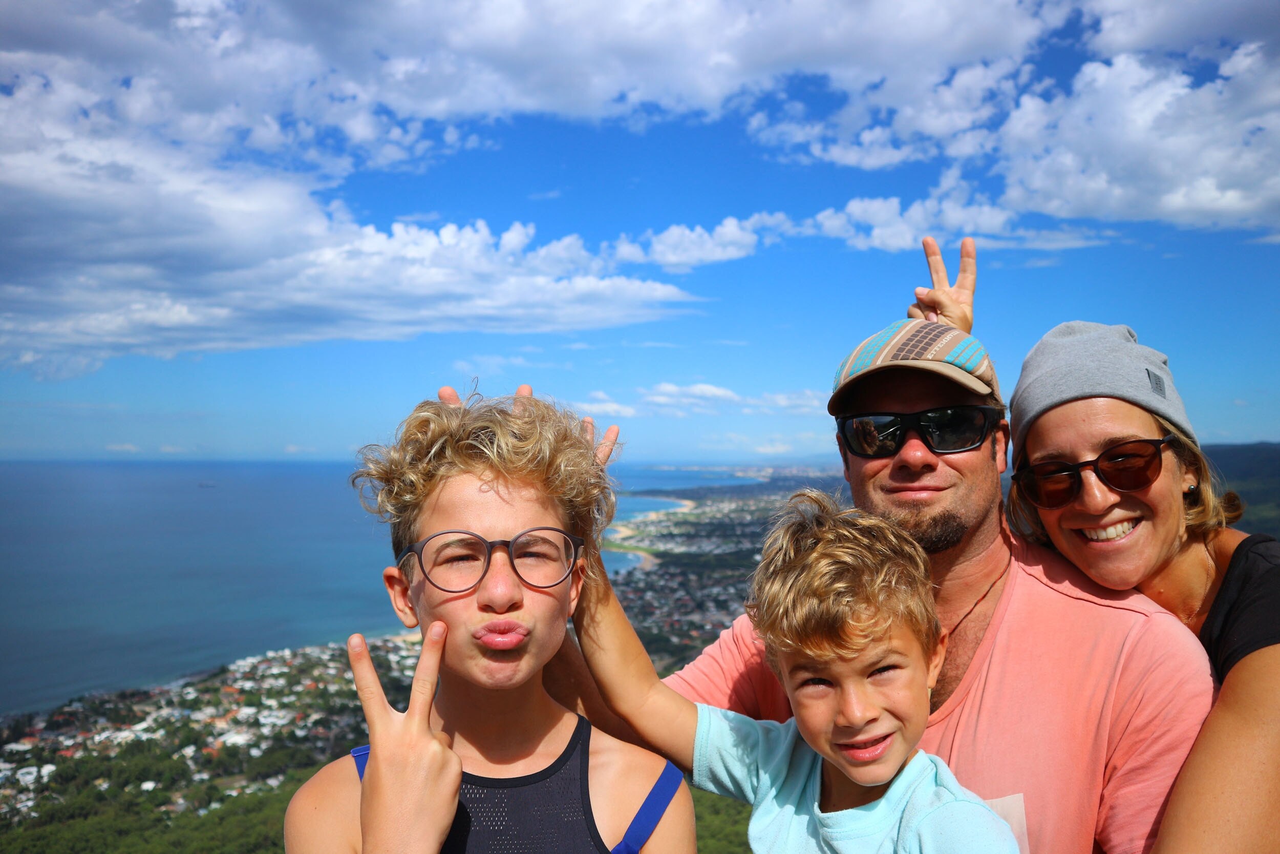 Nicole Riegler und Familie am Sublime Point in New South Wales