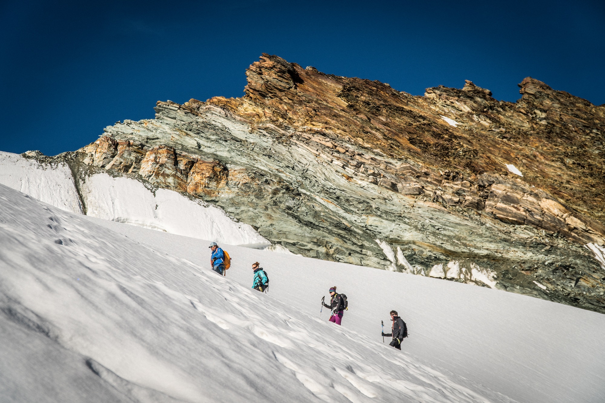 Für die Besteigung eines Viertausenders braucht es einiges an alpinem Wissen und Können