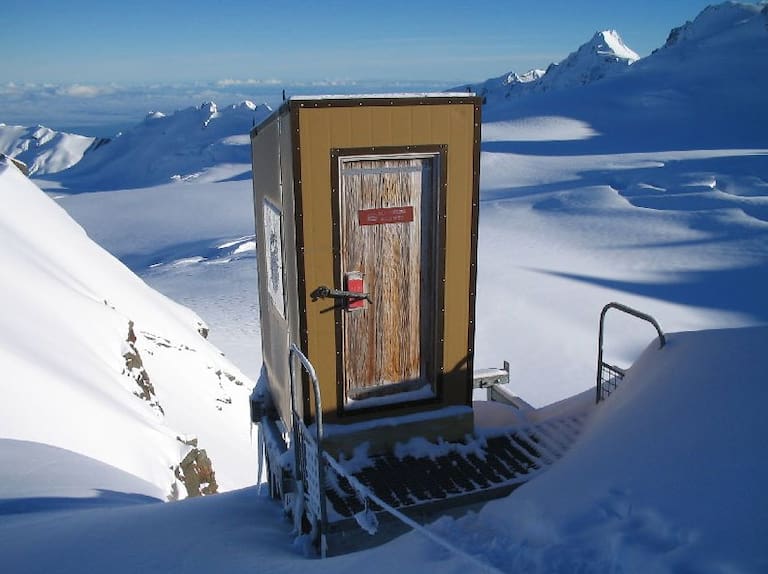 Alpineclub New Zealand Toilet
