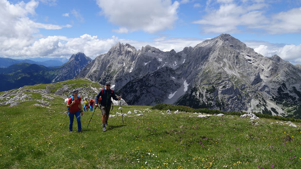 Beim Alpenverein Edelweiss und bekommt ein einmaliges Gefühl von Zusammenhalt und Gemeinschaft.