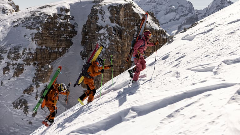 Die Ski Mountaineering Kollektion von Salewa wurde speziell für alpine Berg- und Skitouren entwickelt.