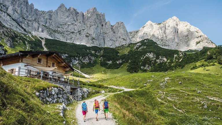 Die markanten Felsformationen des Kaisergebirges sind das Wahrzeichen der Region Wilder Kaiser in Tirol. 