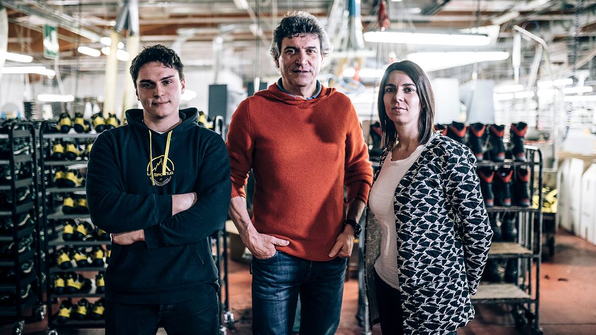 Lorenzo Delladio – Geschäftsführer von La Sportiva – mit seinen Kindern Giulia (Corporate Marketing Director) und Francesco.