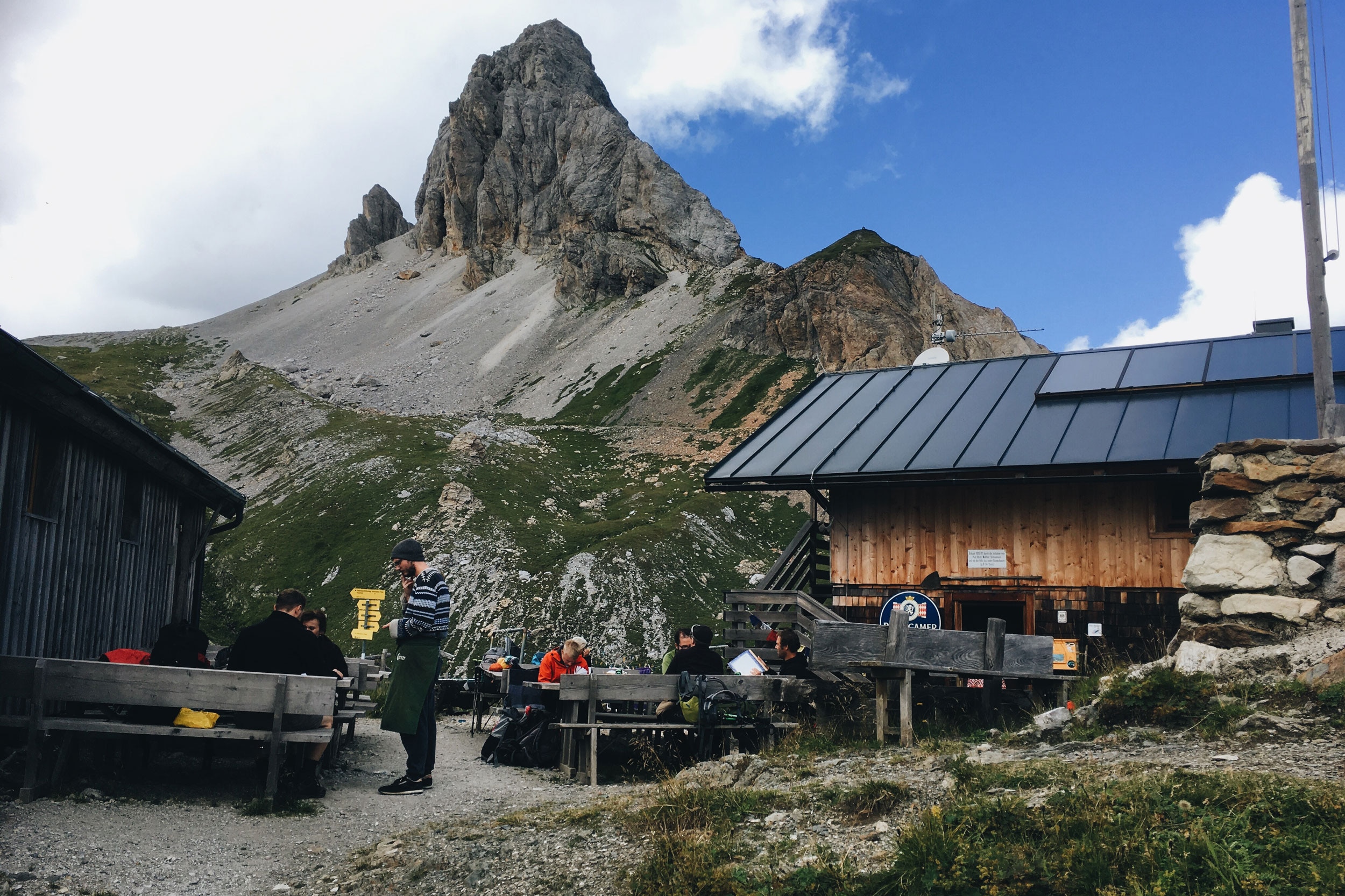 Filmoor-Standschützenhütte auf dem Karnischen Hauptkamm (Tirol)