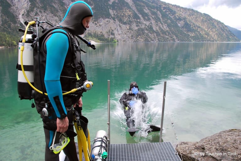 Das Jacket sorgt für die richtige Wasserlage 