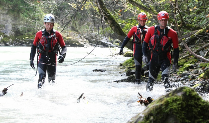 Wasserrettung Gastein in der Gasteiner Ache „Abenteuer Österreich“: SOS in den Bergen