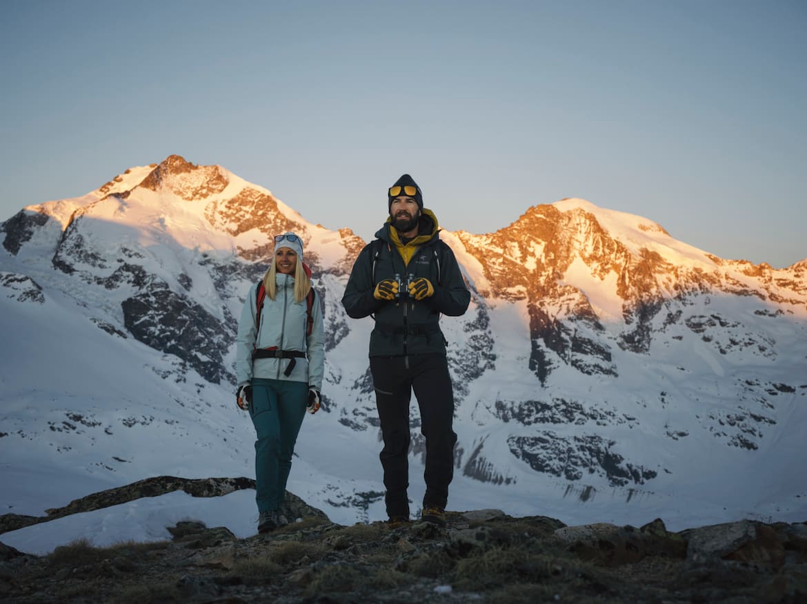 Ein Fernglas sollte ein steter Begleiter auf Bergtour sein.