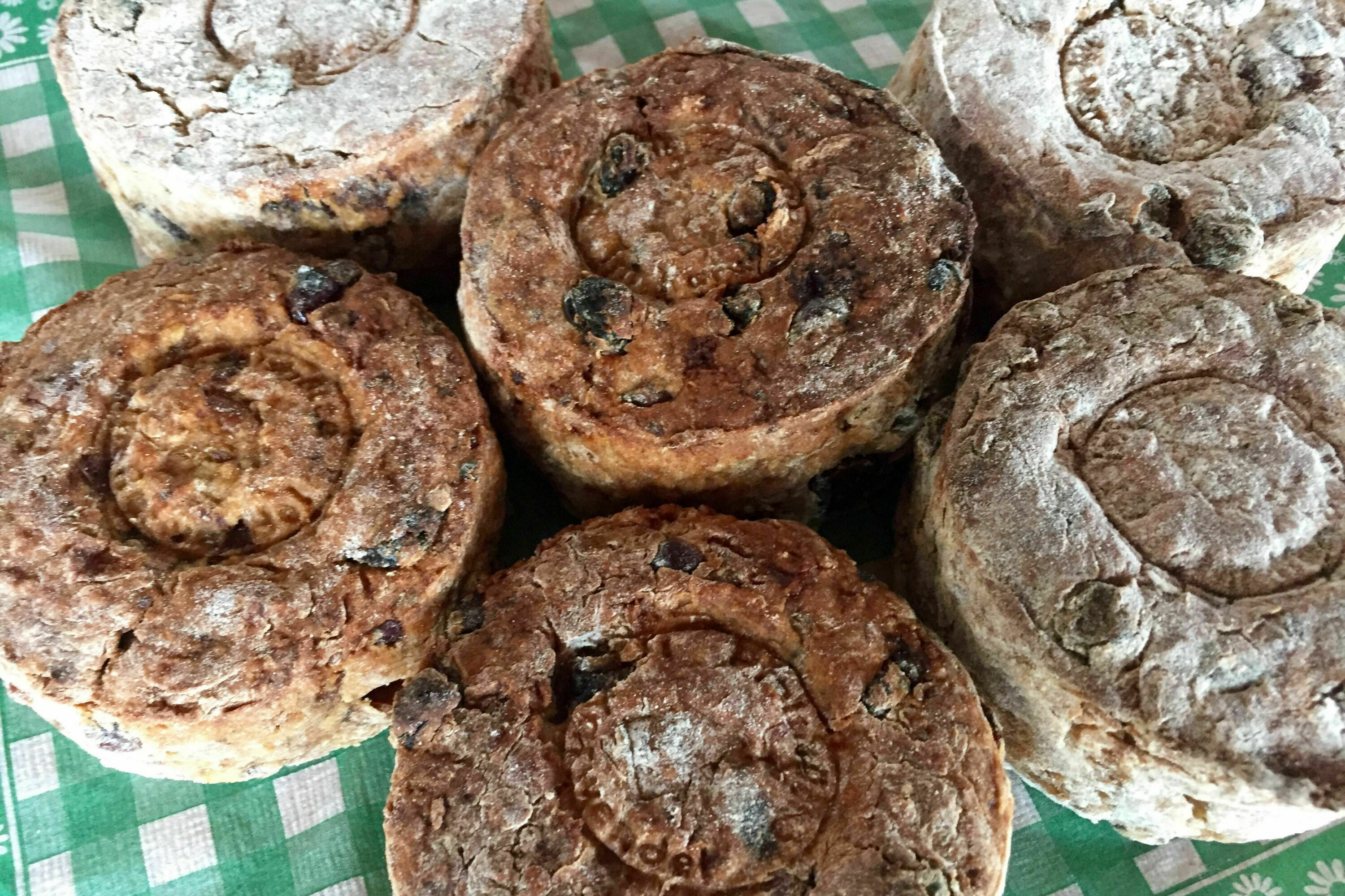 Rezept: Selbst gebackenes Apfelbrot - Bergwelten
