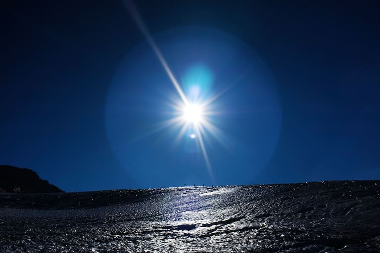 Starke Sonneneinstrahlung am Gletscher: Hitze am Berg