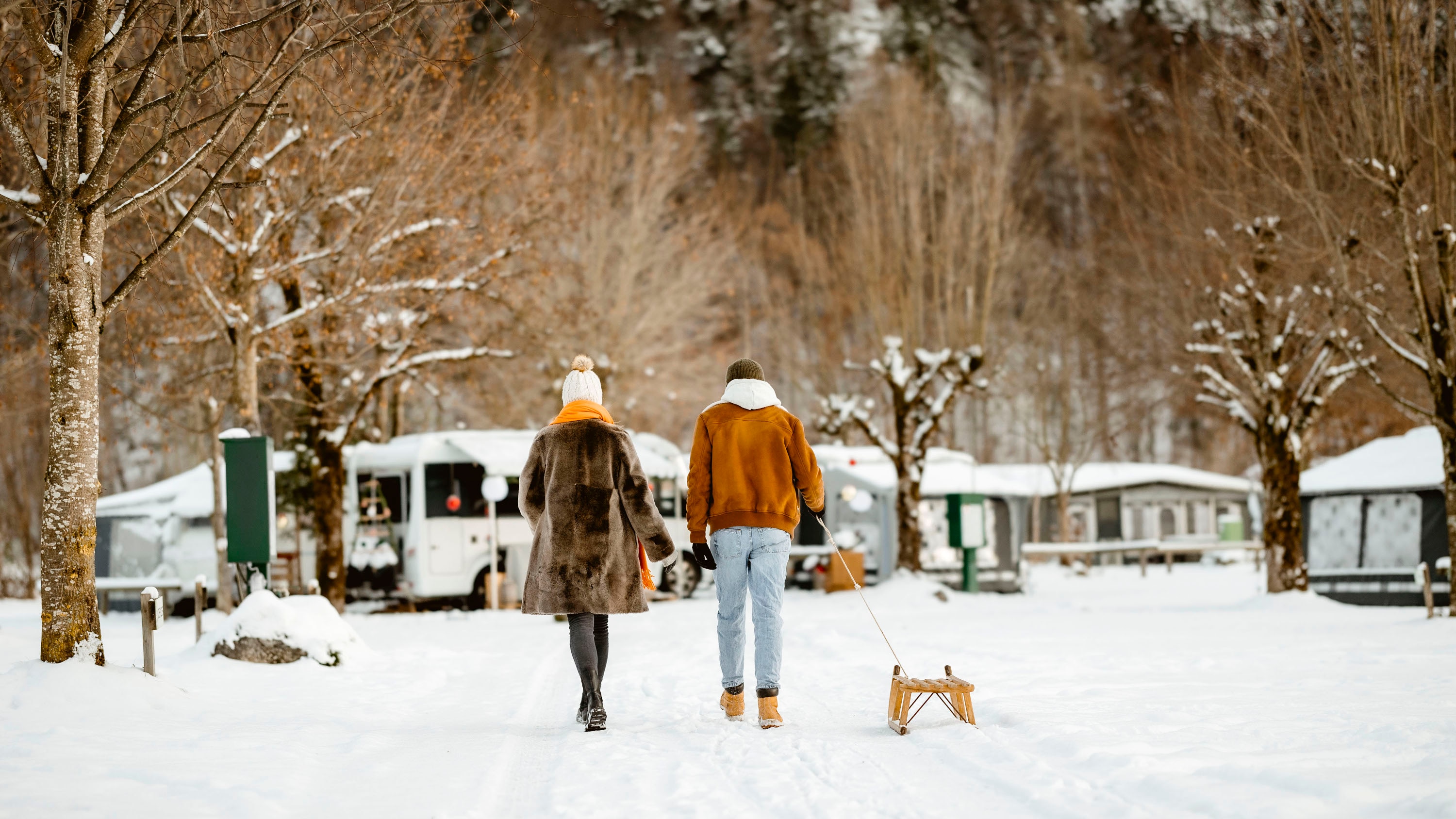 Wintercamping in sterreich: Die 5 schnsten Campingpltze in den Bergen -  Bergwelten
