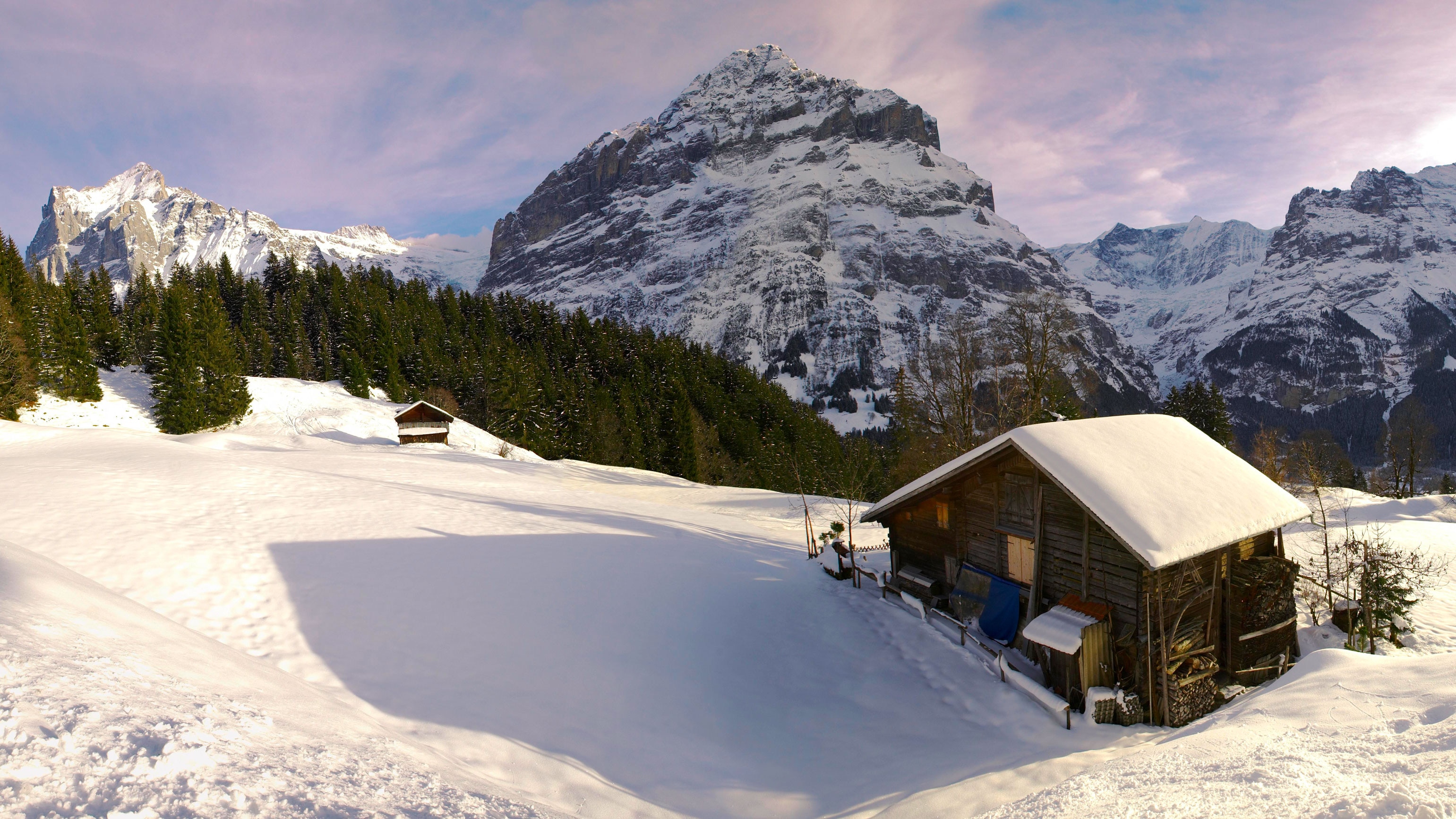 Blick in die winterliche Landschaft der Jungfrau-Region rund um Grindelwald