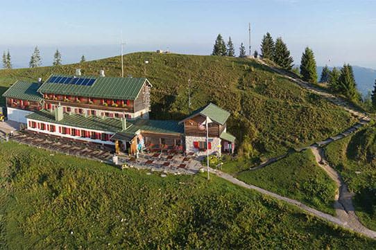 Brauneck-Gipfelhaus in Bayern