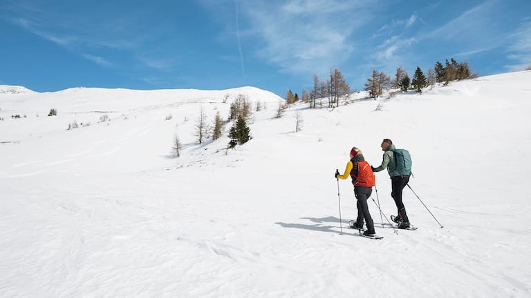 Die Schneeschuh-Schnupperzonen erleichtern dir den Einstieg in das Hobby Schneeschuhwandern.