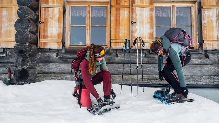 Nach einer Jause in der s‘Krimandl Skihütte und gut ausgerüstet geht es wieder hinaus in den Schnee.