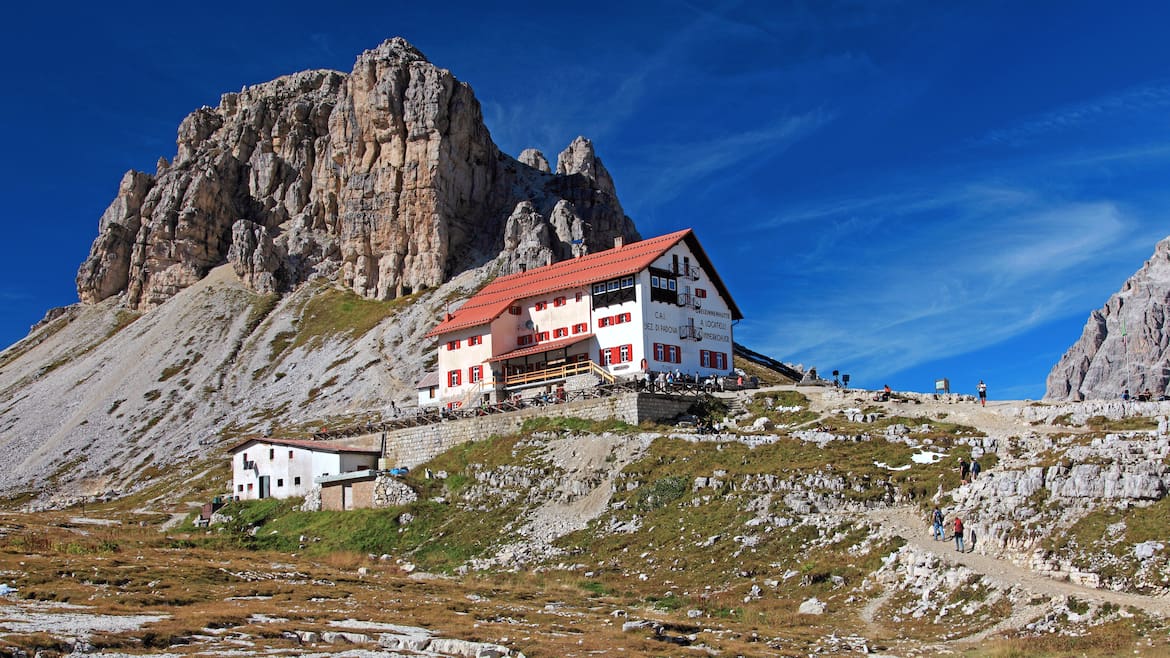 Drei Zinnen Hütte in den Dolomiten in Südtirol