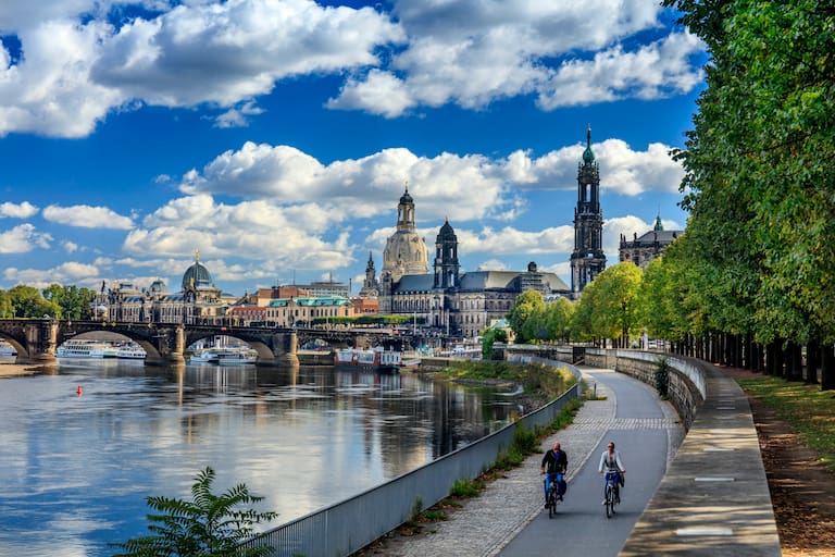 Dresden: Radfahren entlang der Elbe