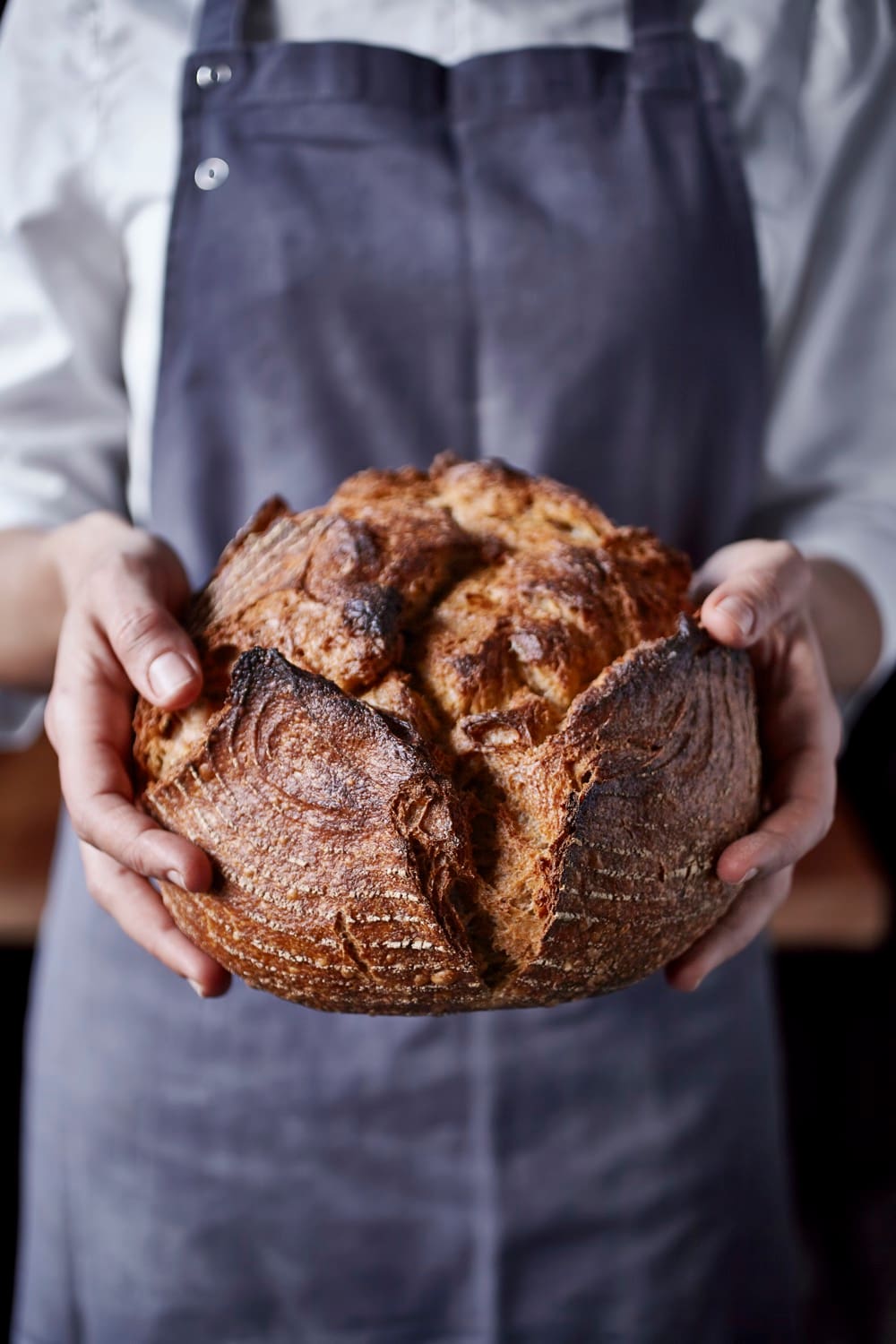 Backe dein eigenes Brot im Rahmen des Brotbackkurses.