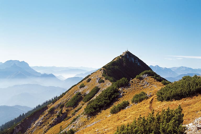 Am Gipfel des Gamssteins in den Nördlichen Kalkalpen in Niederösterreich