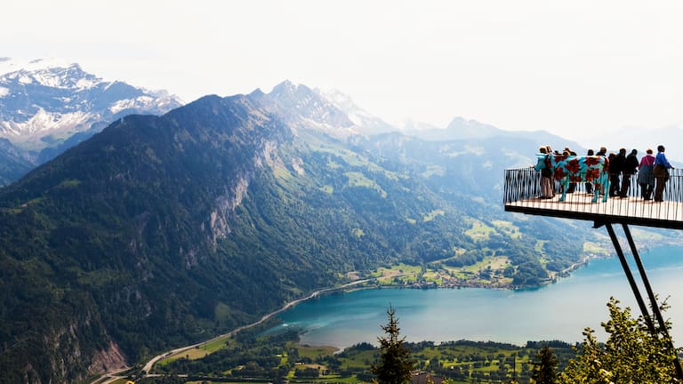 Aussichtsplattform am Harder Kulm bei Interlaken im Berner Oberland