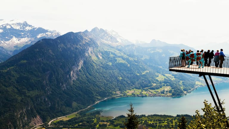 Aussichtsplattform am Harder Kulm bei Interlaken im Berner Oberland