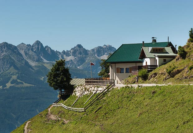 Sommerfrischler auf der Alm Felgentreff Wandern Gebirge Hütte C 1216 Gerahmt