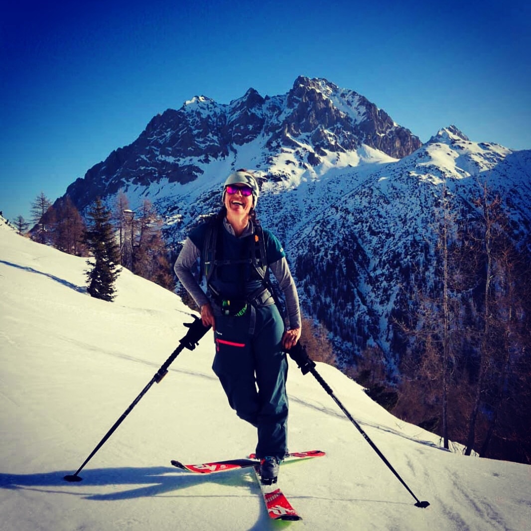 Petra liebt Tiefschnee und Sonnenschein, Skitour Hanschuhspitze