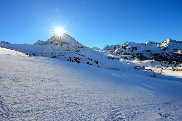 Tirol: Skifahren im Kühtai in den Stubaier Alpen