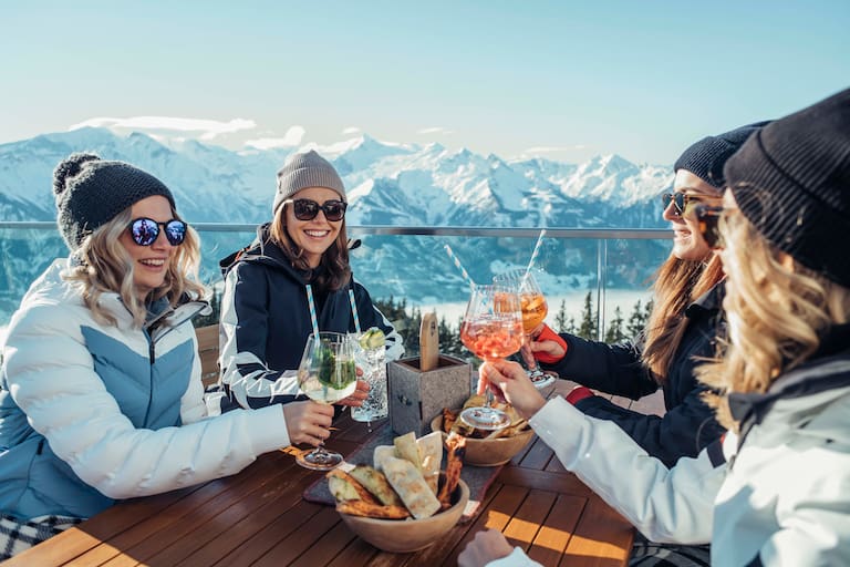 Kulinarische Erlebnisse auf den Skihütten am Berg – mehr als nur den Hunger stillen.