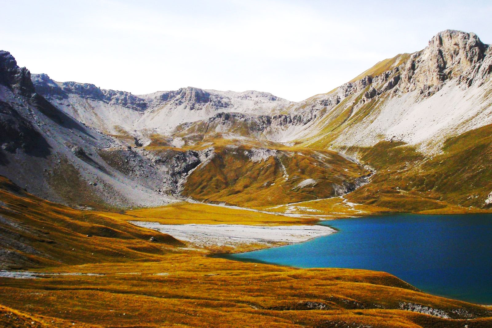 Der Bergsee Lai da Rims in der Ortlergruppe in Graubünden