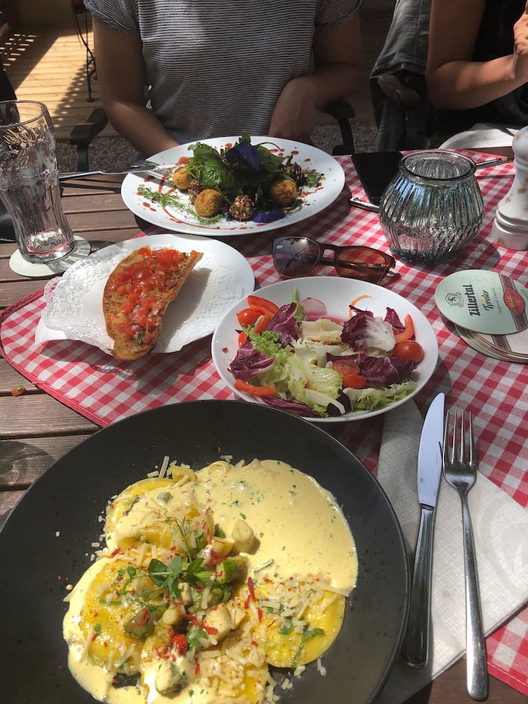 Mittagessen beim Gasthaus Mariathal
