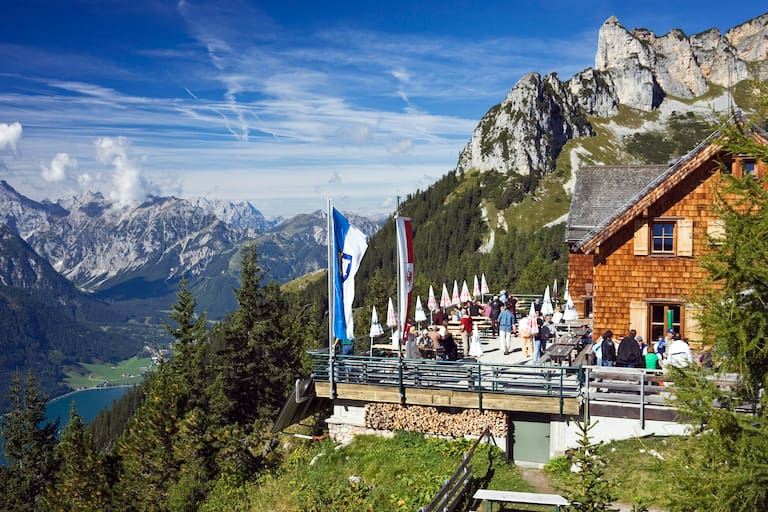 Erfurter Hütte im Tiroler Rofangebirge