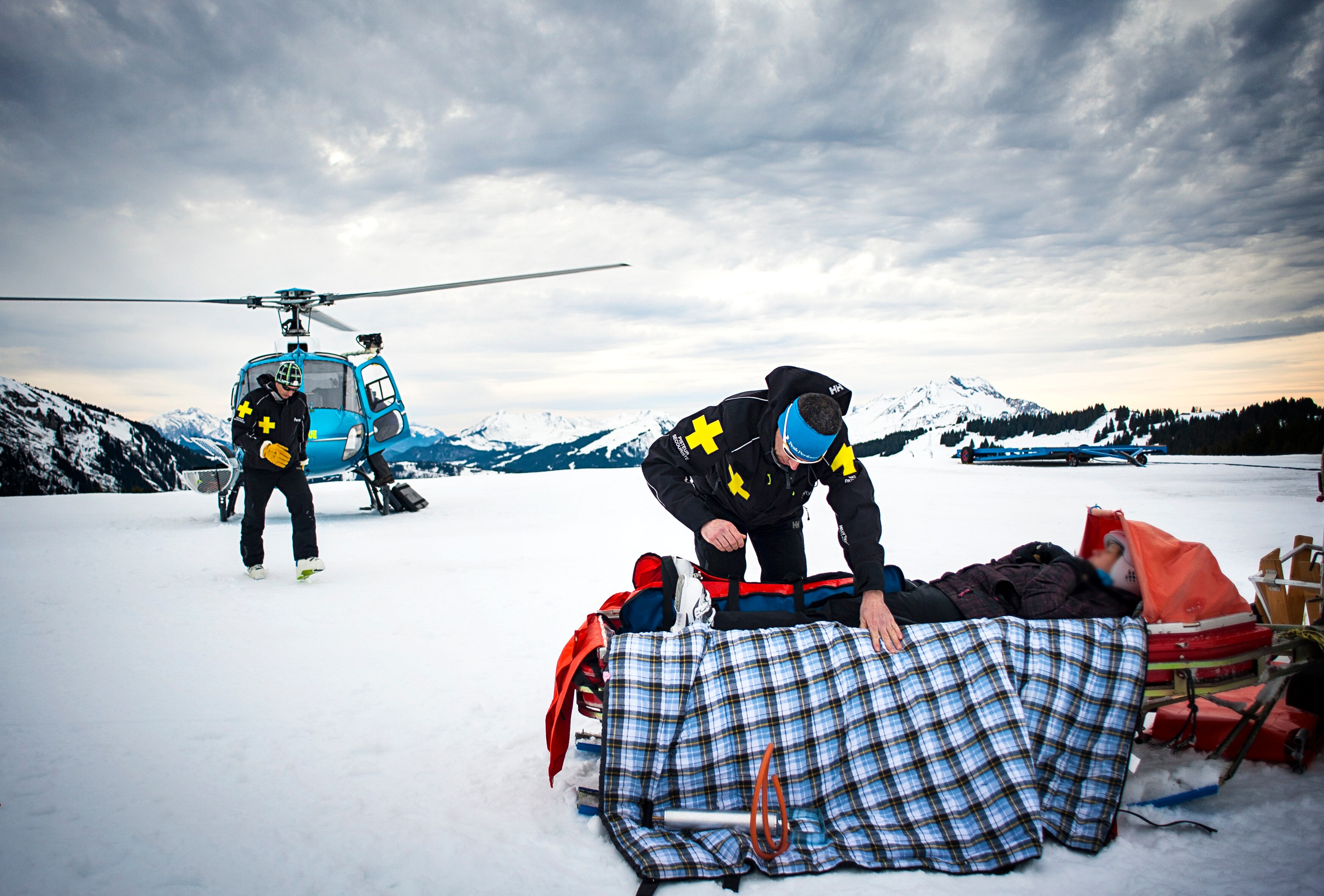 Alpiner Notfall: Bergung und Stabilisierung des Opfers