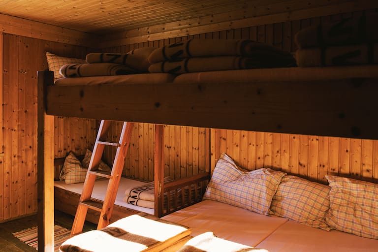Mehrbettzimmer der Mödlinger Hütte in der Steiermark