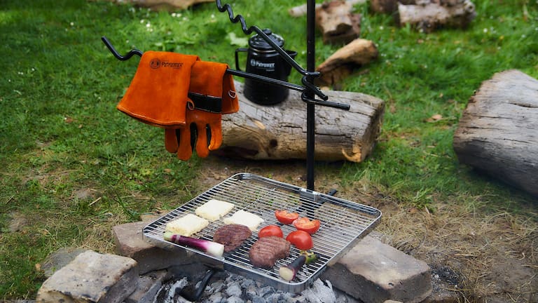 Outdoor-Küche: Feueranker von Petromax