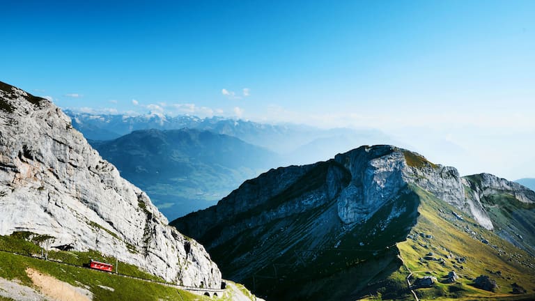 Wandern am Aussichtsberg Pilatus bei Luzern