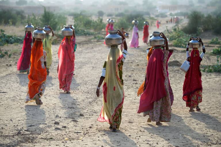 Planet Wüste: Frauen in Rajasthan in Indien