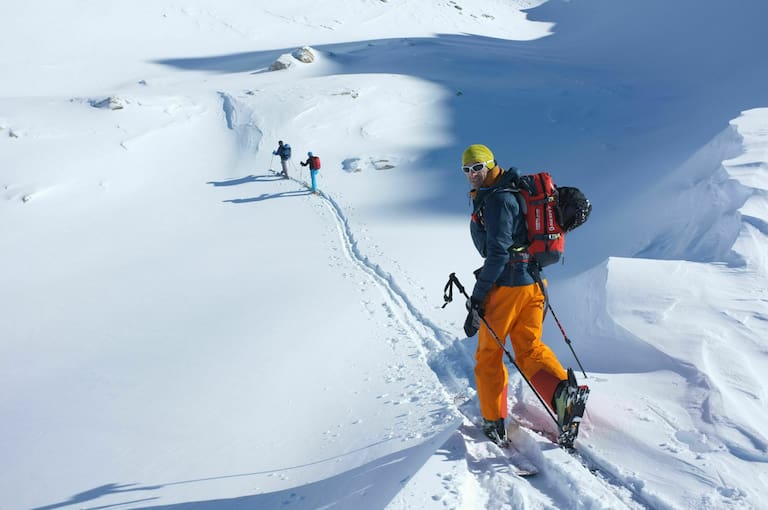 Skitourengeher mit Rahmenbindung