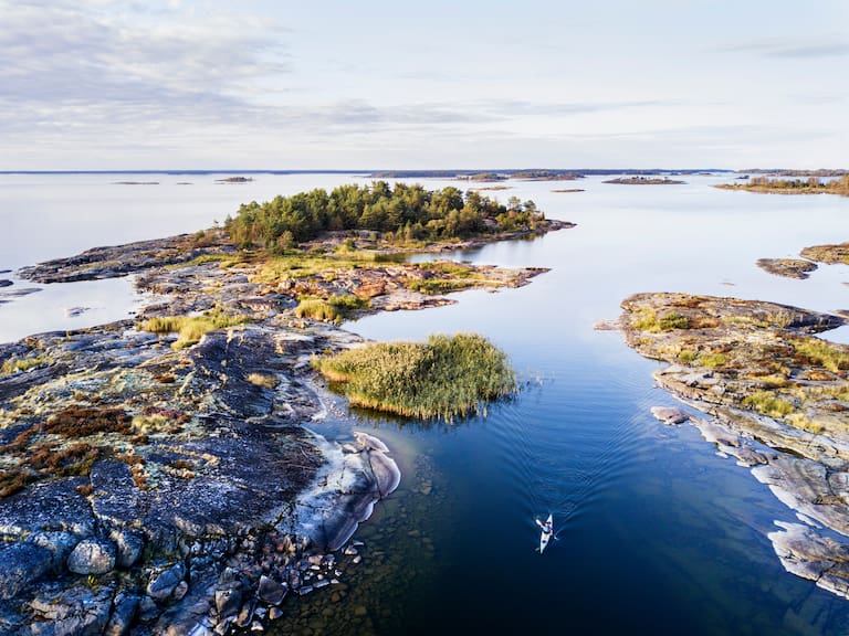 Die Weite findet man nicht nur in der Ferne: Kajaken im schwedischen Lurö-Archipel