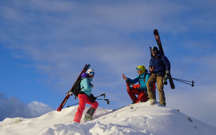 Skitourengeher am Gipfel