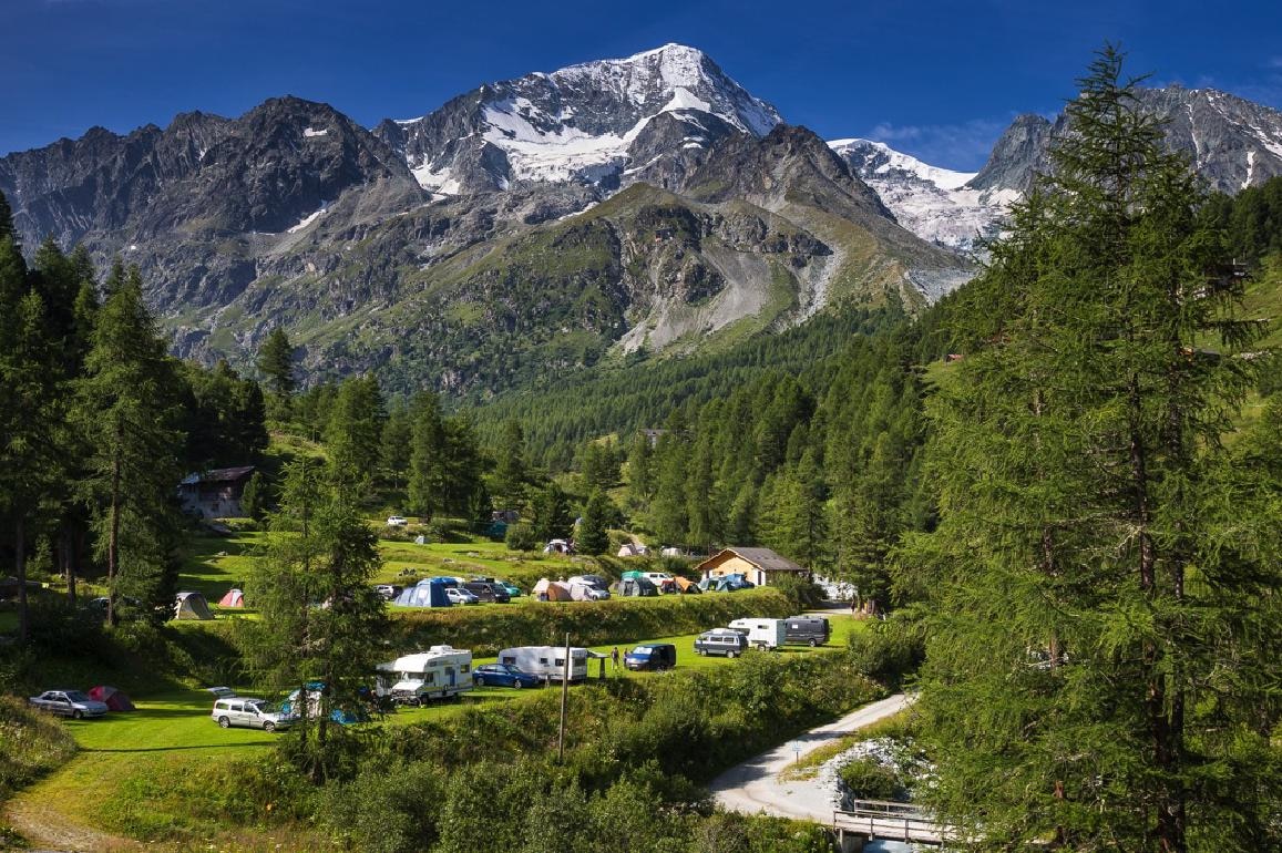 Der höchstgelegene Campingplatz Europas: Camping Arolla