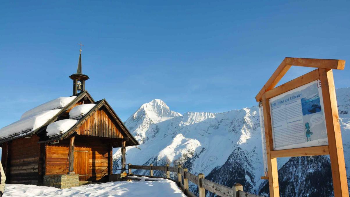 Winterwandern im Lötschental: Am Erlebnisweg Lauchernalp im Wallis
