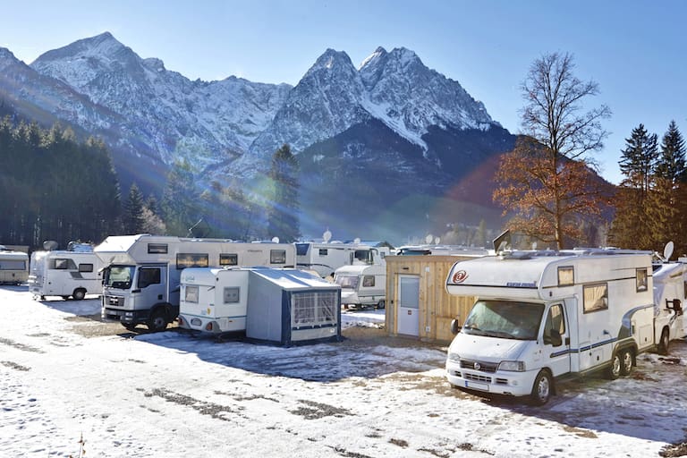 Campen am Fuße des höchsten Bergs Deutschlands