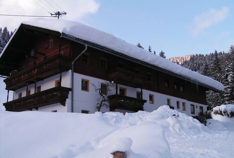 Berg- und Skiheim Brixen im Thale im Winter