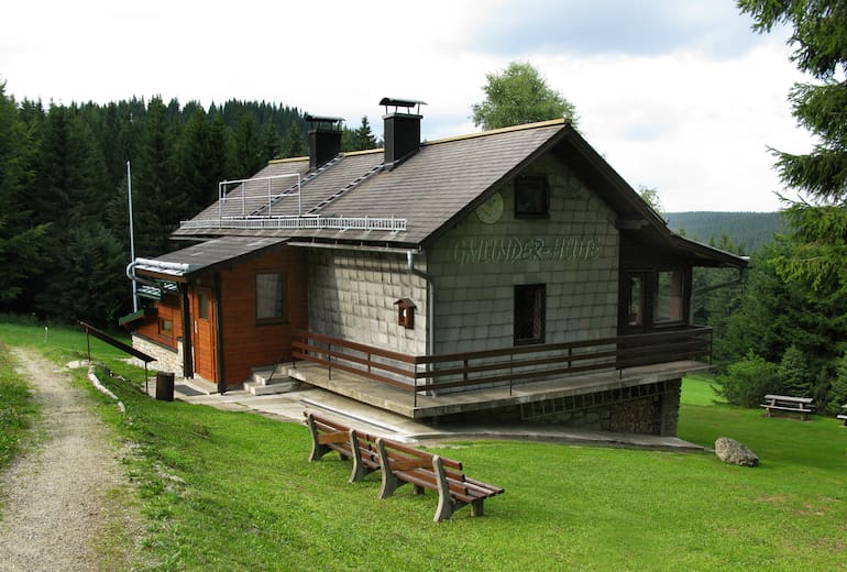 Sie Gmünderhütte – eine Selbstversorgerhütte in der Nähe von Karlstift